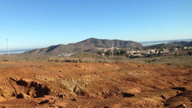 JORNADAS SOBRE ACTUACIONES DE RESTAURACIÓN DE EMPLAZAMIENTOS MINEROS PELIGROSOS ABANDONADOS Y RESTAURACIÓN DE ZONAS AFECTADAS POR LA MINERÍA EN LA ZONA DE INFLUENCIA DEL MAR MENOR