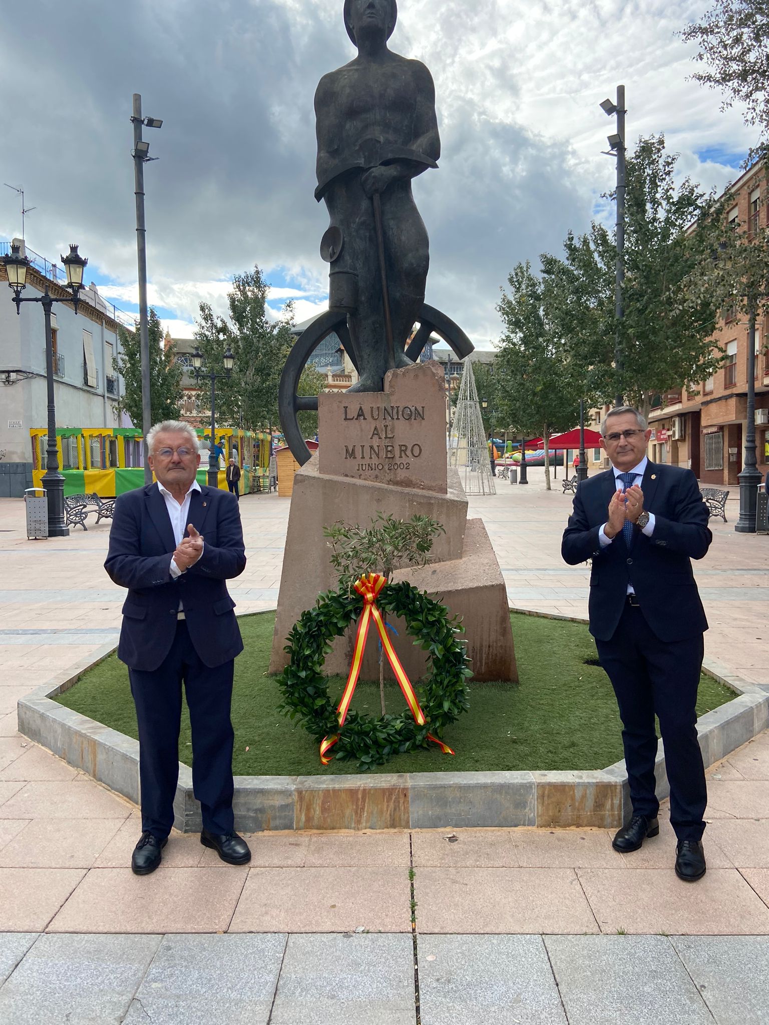 EL SECRETARIO GENERAL DEL PSOE DE LA UNION, PEDRO LOPEZ  HOMENAJEA A TODOS LOS MINEROS, EL DIA DE SU PATRONA.