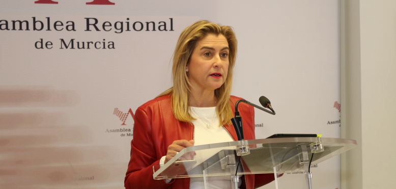 Carmina Fernández: “El PSOE es la única alternativa para que la Región tenga un gobierno que se tome en serio los problemas de la ciudadanía y los resuelva”