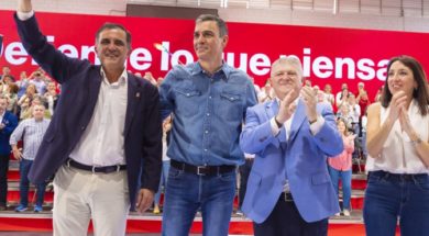pepe velez pedro sanches y serrano en mitin